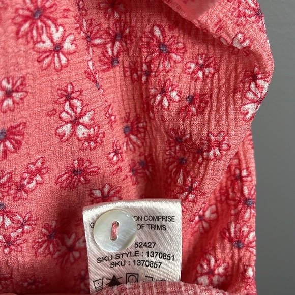 MY STYLE Floral Flutter Sleeve Top Coral Pink Smock Shoulders 1/4 Button 1X - Picture 10 of 12